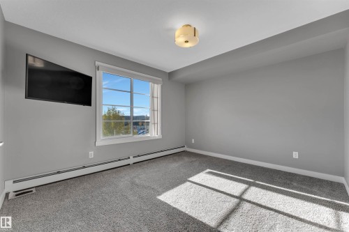 319 3670 139 Avenue, Edmonton, AB - Indoor Photo Showing Other Room