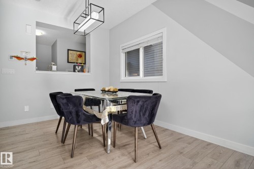 267 39 Ave, Edmonton, AB - Indoor Photo Showing Dining Room