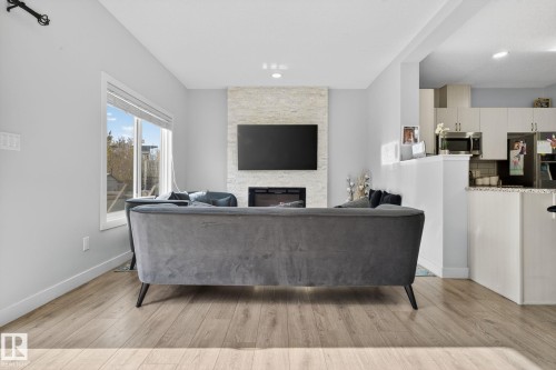 267 39 Ave, Edmonton, AB - Indoor With Fireplace