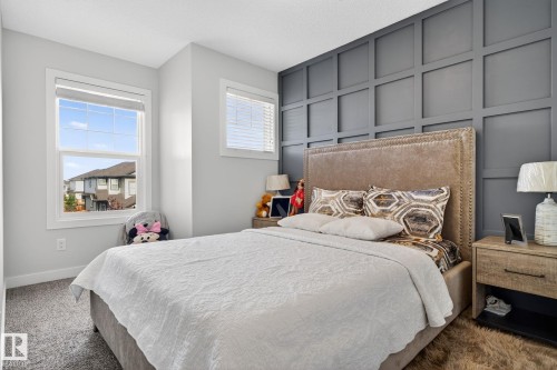 267 39 Ave, Edmonton, AB - Indoor Photo Showing Bedroom