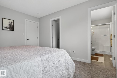 267 39 Ave, Edmonton, AB - Indoor Photo Showing Bedroom