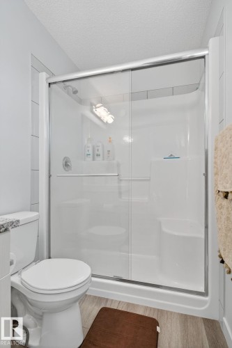 267 39 Ave, Edmonton, AB - Indoor Photo Showing Bathroom