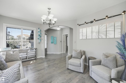 2311 Bailey Court, Edmonton, AB - Indoor Photo Showing Living Room