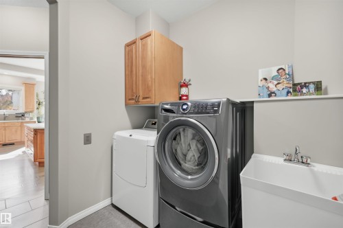 2311 Bailey Court, Edmonton, AB - Indoor Photo Showing Laundry Room
