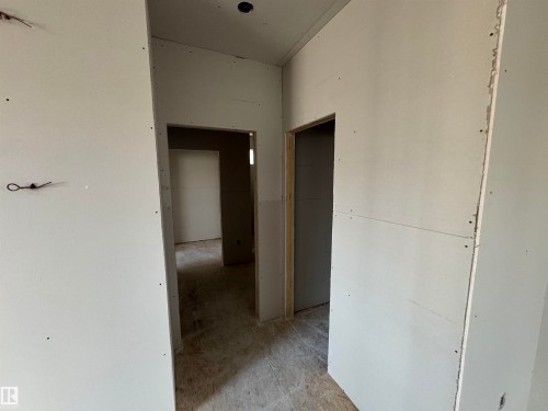 28 Harley Way, Spruce Grove, AB - Indoor Photo Showing Other Room