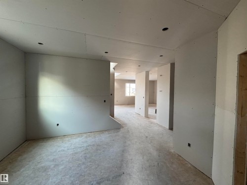 28 Harley Way, Spruce Grove, AB - Indoor