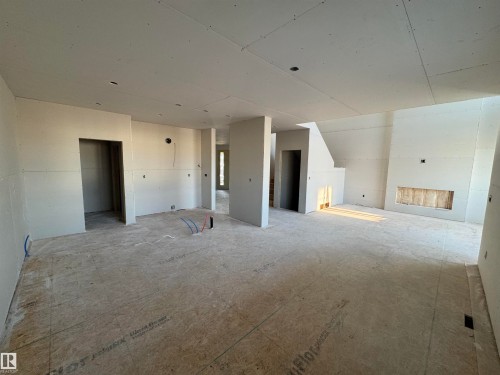 28 Harley Way, Spruce Grove, AB - Indoor Photo Showing Other Room