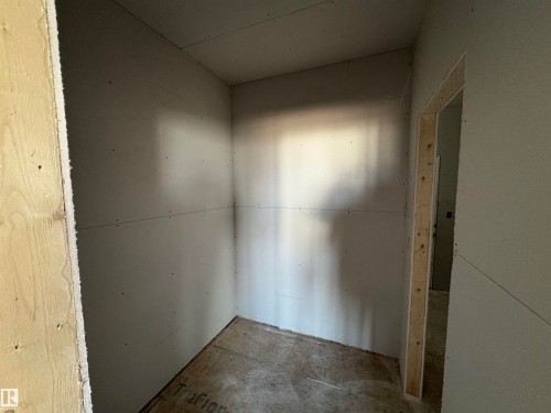28 Harley Way, Spruce Grove, AB - Indoor Photo Showing Other Room