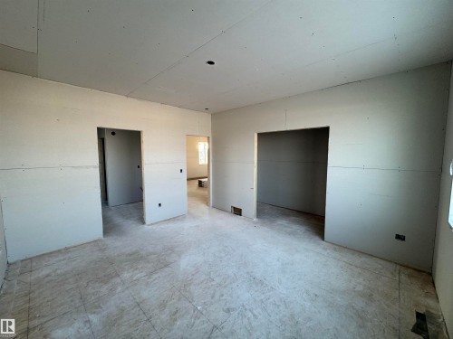 28 Harley Way, Spruce Grove, AB - Indoor