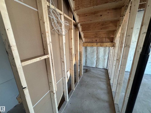 28 Harley Way, Spruce Grove, AB - Indoor Photo Showing Other Room