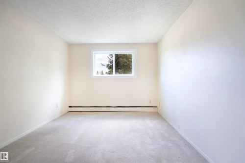 203 1628 48 Street, Edmonton, AB - Indoor Photo Showing Other Room