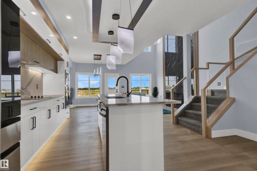2020 155 Avenue, Edmonton, AB - Indoor Photo Showing Kitchen With Upgraded Kitchen