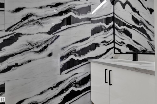 2020 155 Avenue, Edmonton, AB - 