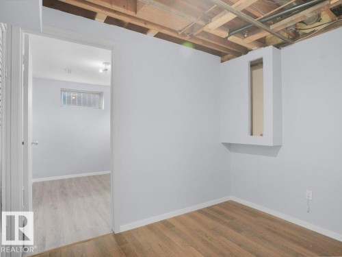 9815 159 Street Nw, Edmonton, AB - Indoor