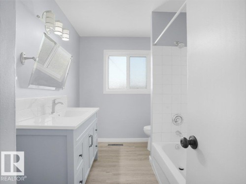 9815 159 Street Nw, Edmonton, AB - Indoor Photo Showing Bathroom
