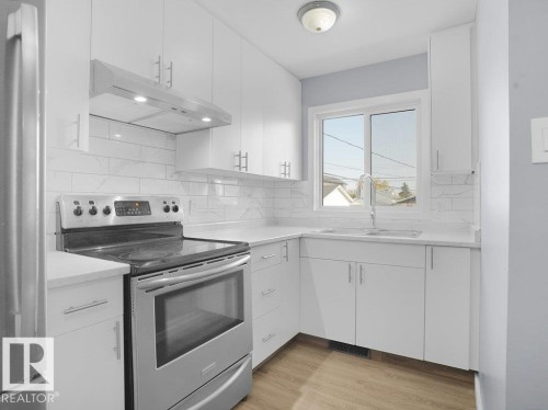 9815 159 Street Nw, Edmonton, AB - Indoor Photo Showing Kitchen