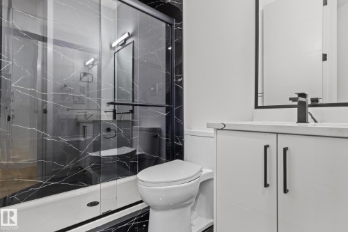 15417 20 Street, Edmonton, AB - Indoor Photo Showing Bathroom