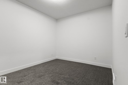 15417 20 Street, Edmonton, AB - Indoor Photo Showing Other Room