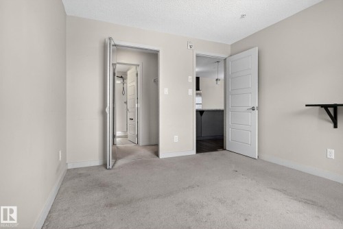 304 6084 Stanton Drive, Edmonton, AB - Indoor Photo Showing Other Room