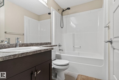 304 6084 Stanton Drive, Edmonton, AB - Indoor Photo Showing Bathroom