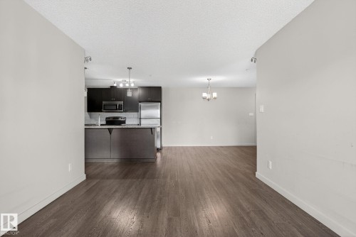 304 6084 Stanton Drive, Edmonton, AB - Indoor Photo Showing Kitchen