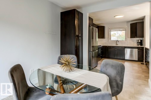 13619 122 Avenue, Edmonton, AB - Indoor