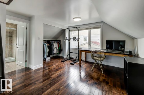 13619 122 Avenue, Edmonton, AB - Indoor