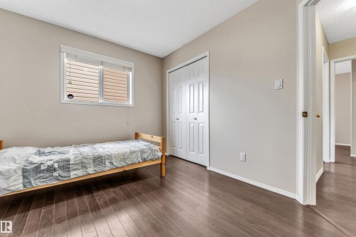 3320 27 Avenue, Edmonton, AB - Indoor Photo Showing Bedroom