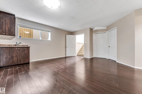 3320 27 Avenue, Edmonton, AB - Indoor