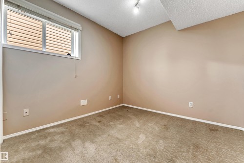 3320 27 Avenue, Edmonton, AB - Indoor Photo Showing Other Room