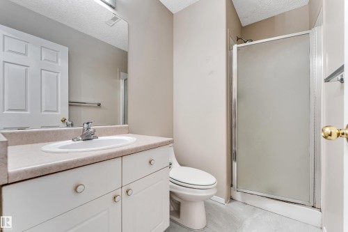 3320 27 Avenue, Edmonton, AB - Indoor Photo Showing Bathroom