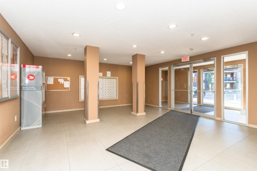 321 1070 Mcconachie Boulevard, Edmonton, AB - Indoor Photo Showing Other Room