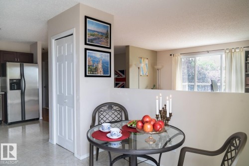 4204 50A Avenue, Cold Lake, AB - Indoor