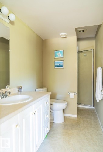 4204 50A Avenue, Cold Lake, AB - Indoor Photo Showing Bathroom