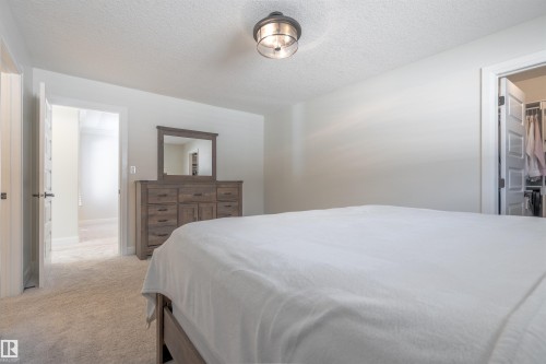 20 10550 Ellerslie Road, Edmonton, AB - Indoor Photo Showing Bedroom