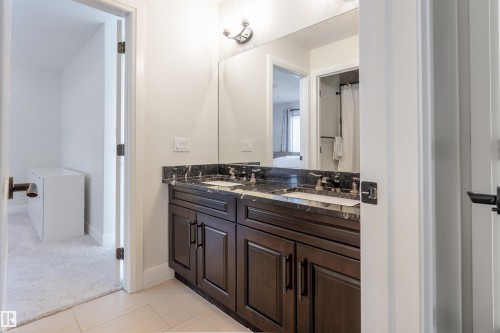 20 10550 Ellerslie Road, Edmonton, AB - Indoor Photo Showing Bathroom