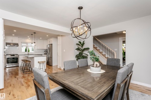 177 Wolf Willow Crescent Nw, Edmonton, AB - Indoor Photo Showing Dining Room