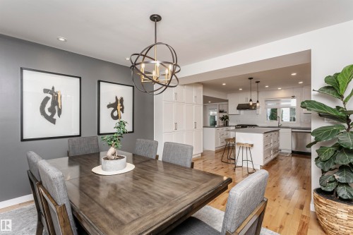 177 Wolf Willow Crescent Nw, Edmonton, AB - Indoor Photo Showing Dining Room