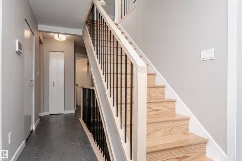 177 Wolf Willow Crescent Nw, Edmonton, AB - Indoor Photo Showing Other Room