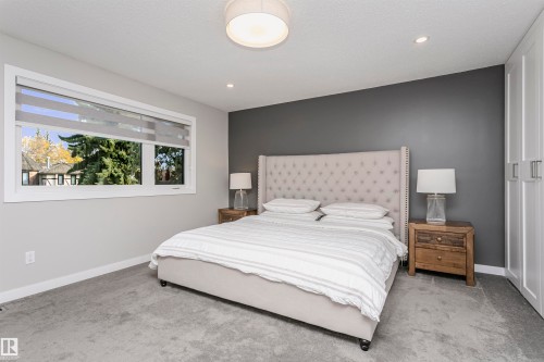 177 Wolf Willow Crescent Nw, Edmonton, AB - Indoor Photo Showing Bedroom