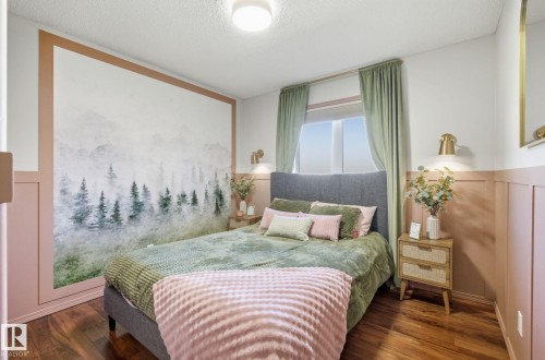 22516 Twp Road 572, Rural Sturgeon County, AB - Indoor Photo Showing Bedroom