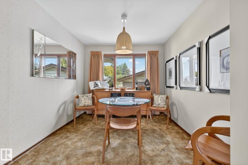 7708 98A Avenue Nw, Edmonton, AB - Indoor Photo Showing Dining Room
