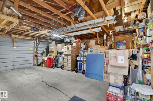 7708 98A Avenue Nw, Edmonton, AB - Indoor Photo Showing Garage