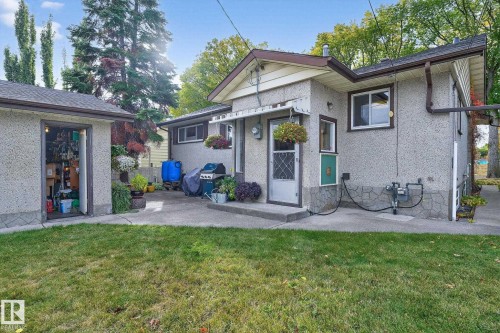 7708 98A Avenue Nw, Edmonton, AB - Outdoor