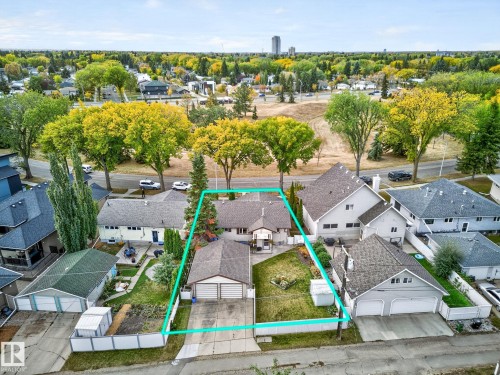 7708 98A Avenue Nw, Edmonton, AB - Outdoor With View