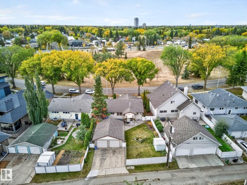 7708 98A Avenue Nw, Edmonton, AB - Outdoor With View