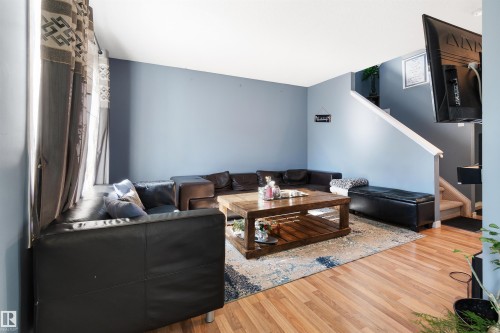 36 2503 24 Street, Edmonton, AB - Indoor Photo Showing Other Room