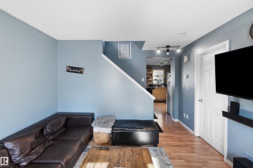 36 2503 24 Street, Edmonton, AB - Indoor Photo Showing Other Room