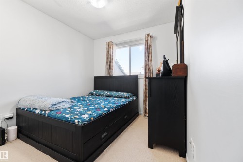 36 2503 24 Street, Edmonton, AB - Indoor Photo Showing Bedroom
