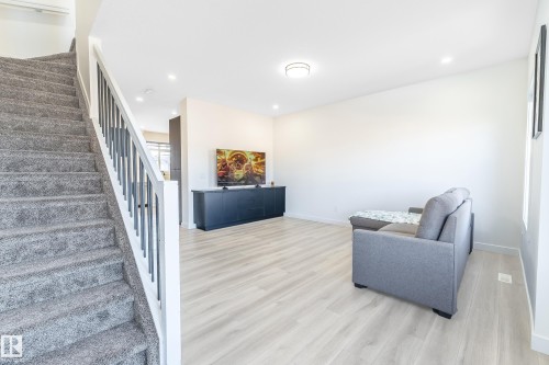 19 1703 16 Avenue, Edmonton, AB - Indoor